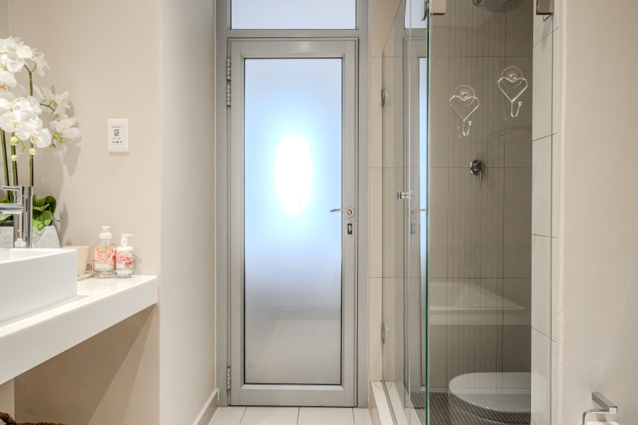 2 Bedroom Property for Sale in Claremont Upper Western Cape